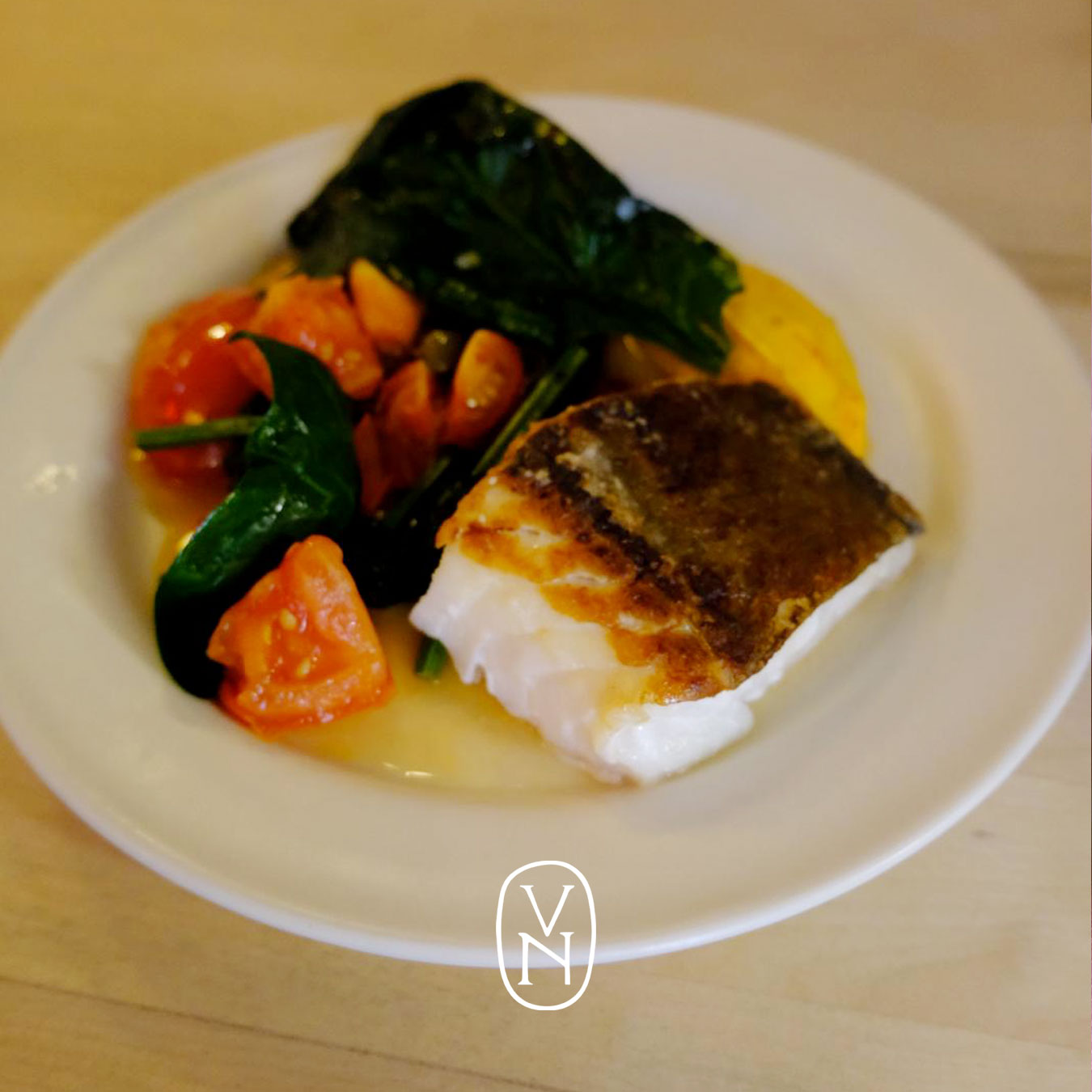 Fisk med tomat, spenat och saffransaioli av Oskar Ahlvin